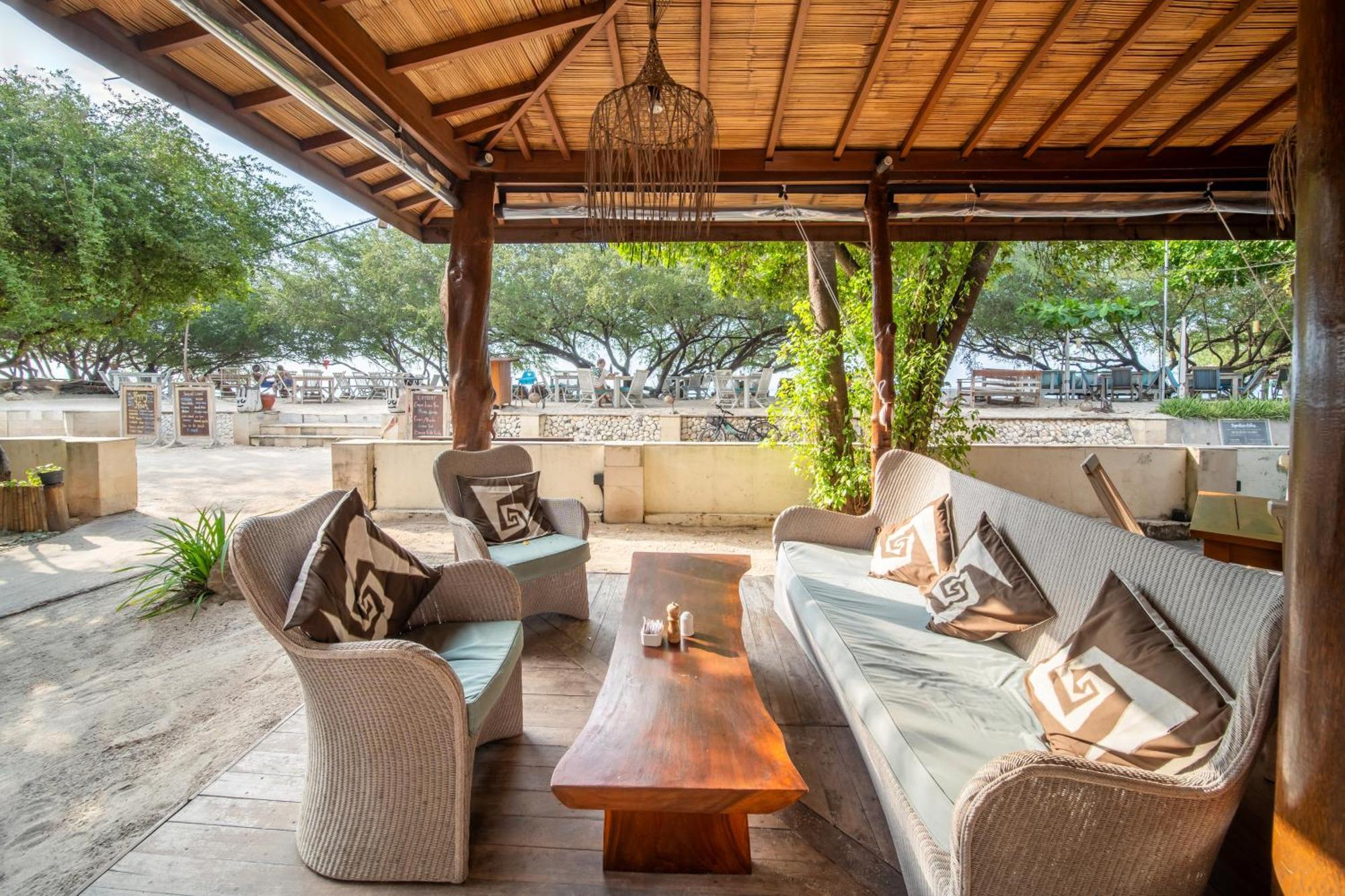 Wilson'S Retreat Hotel Джили Трауанган Екстериор снимка