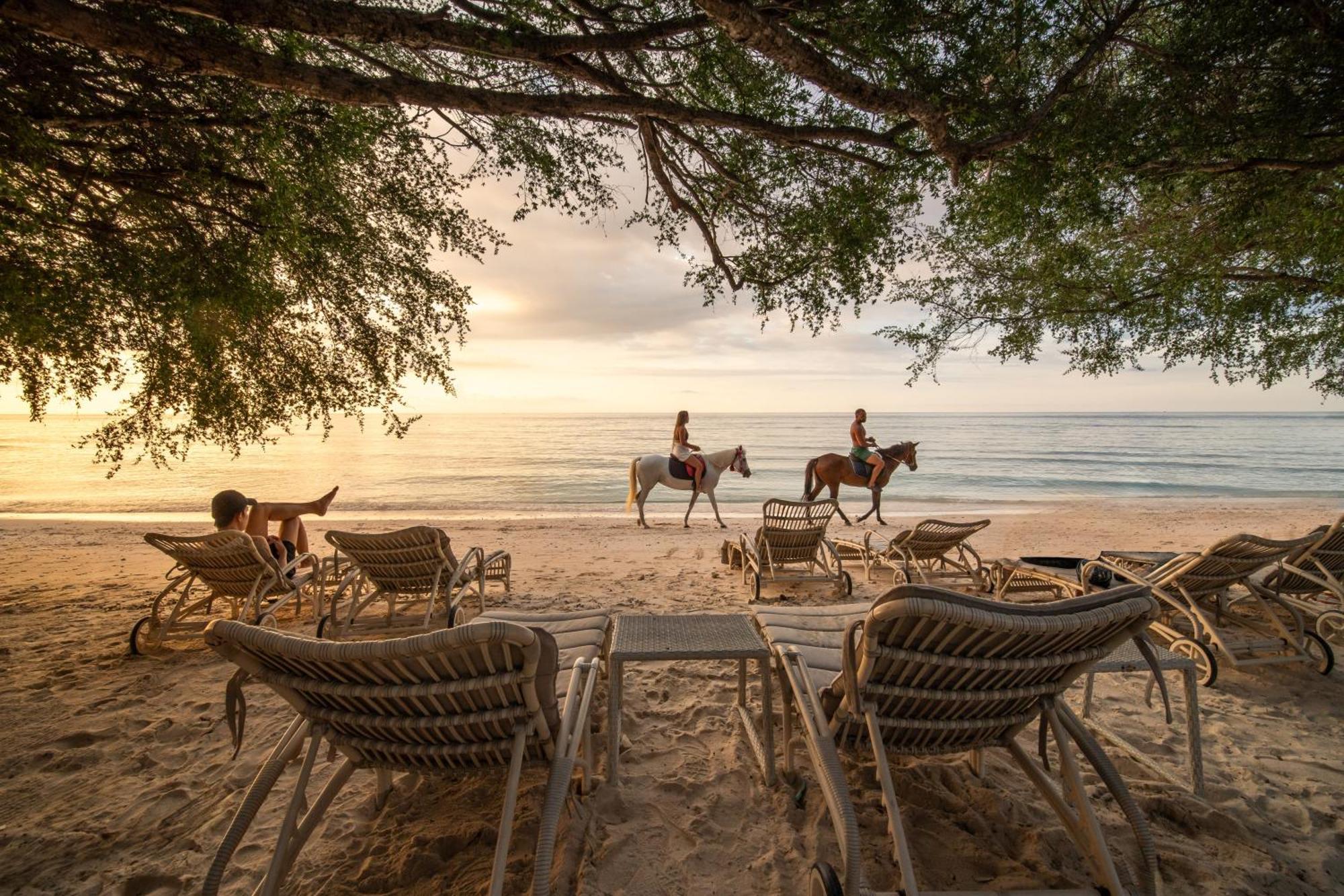 Wilson'S Retreat Hotel Джили Трауанган Екстериор снимка