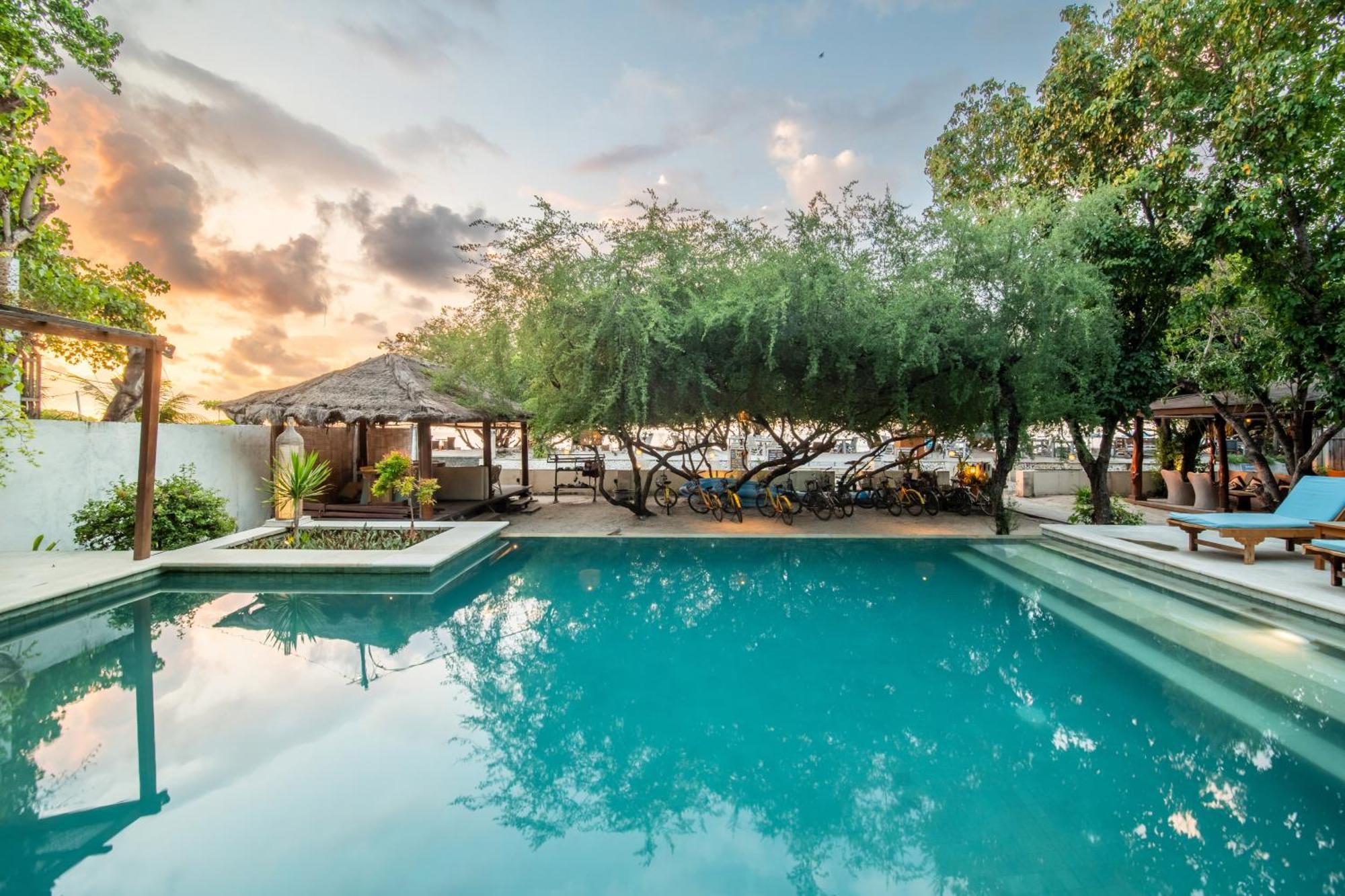 Wilson'S Retreat Hotel Джили Трауанган Екстериор снимка